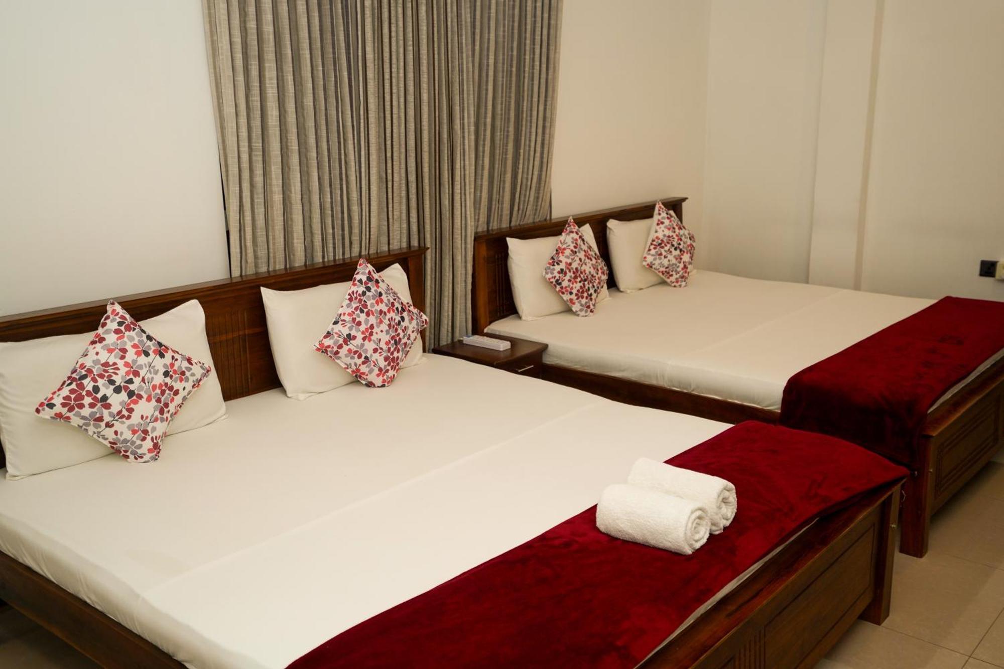 Airport 4 Season Transit Hotel Katunayaka Екстериор снимка