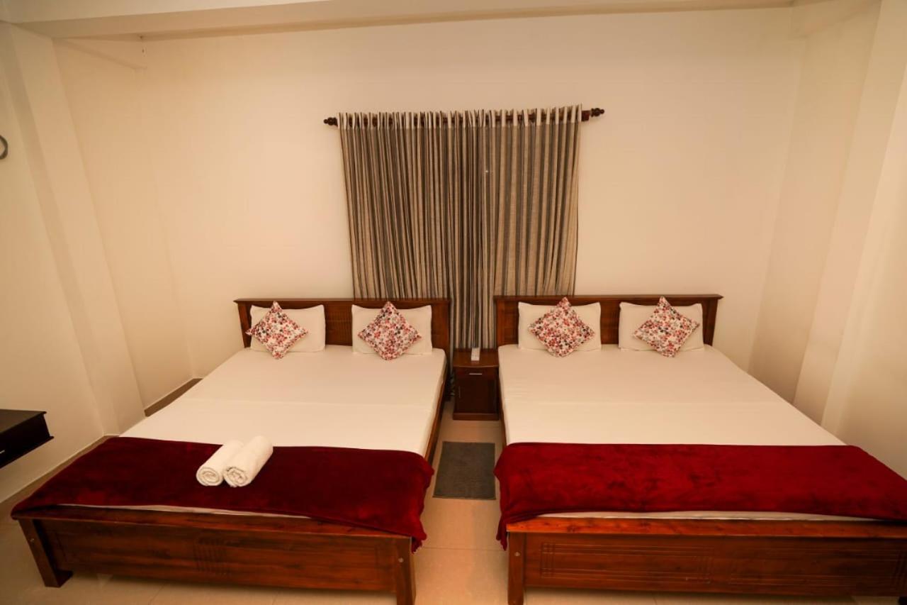Airport 4 Season Transit Hotel Katunayaka Екстериор снимка