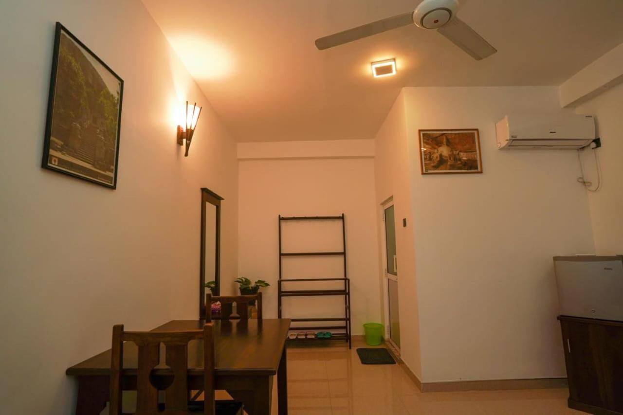Airport 4 Season Transit Hotel Katunayaka Екстериор снимка