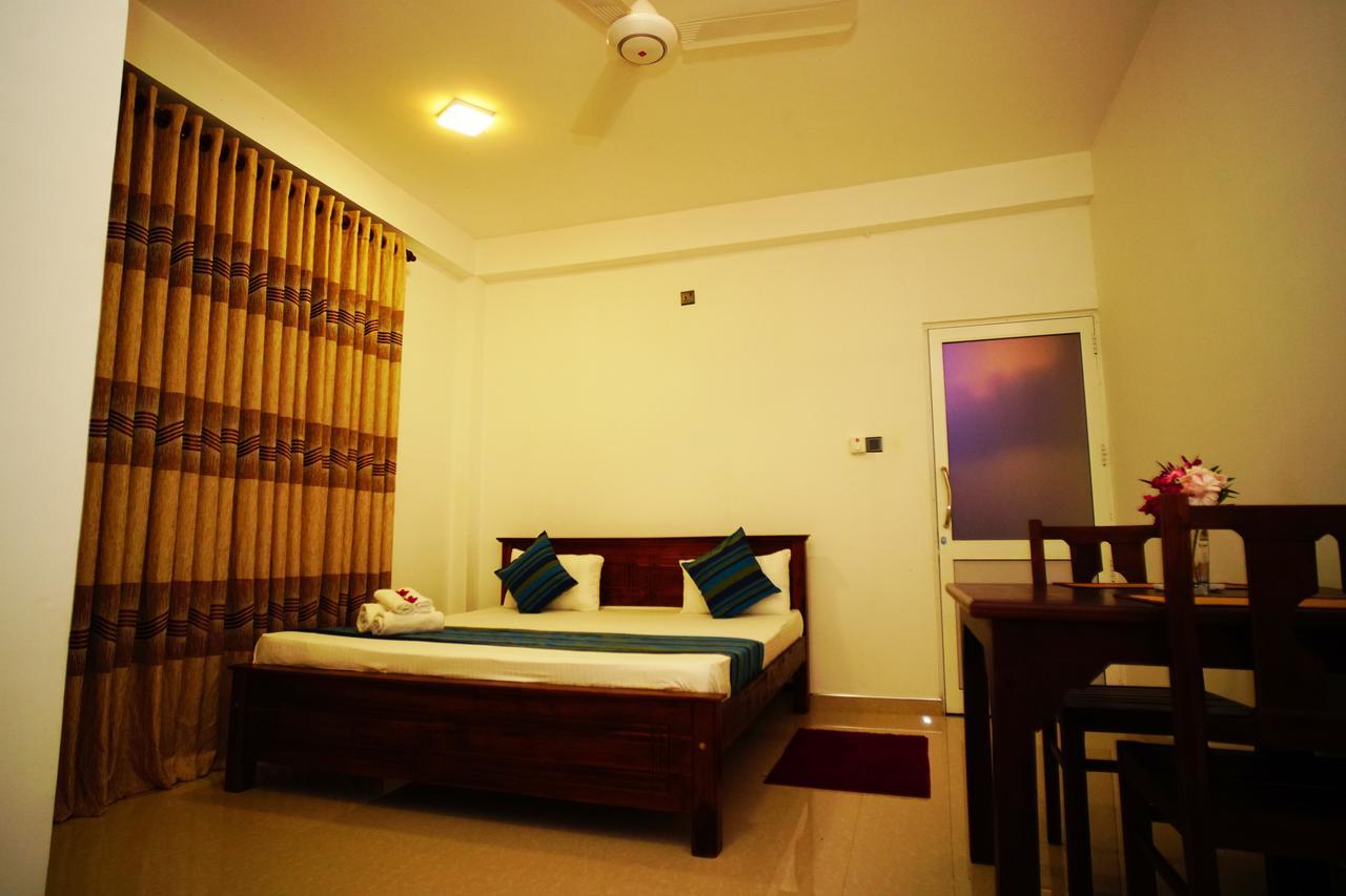 Airport 4 Season Transit Hotel Katunayaka Екстериор снимка