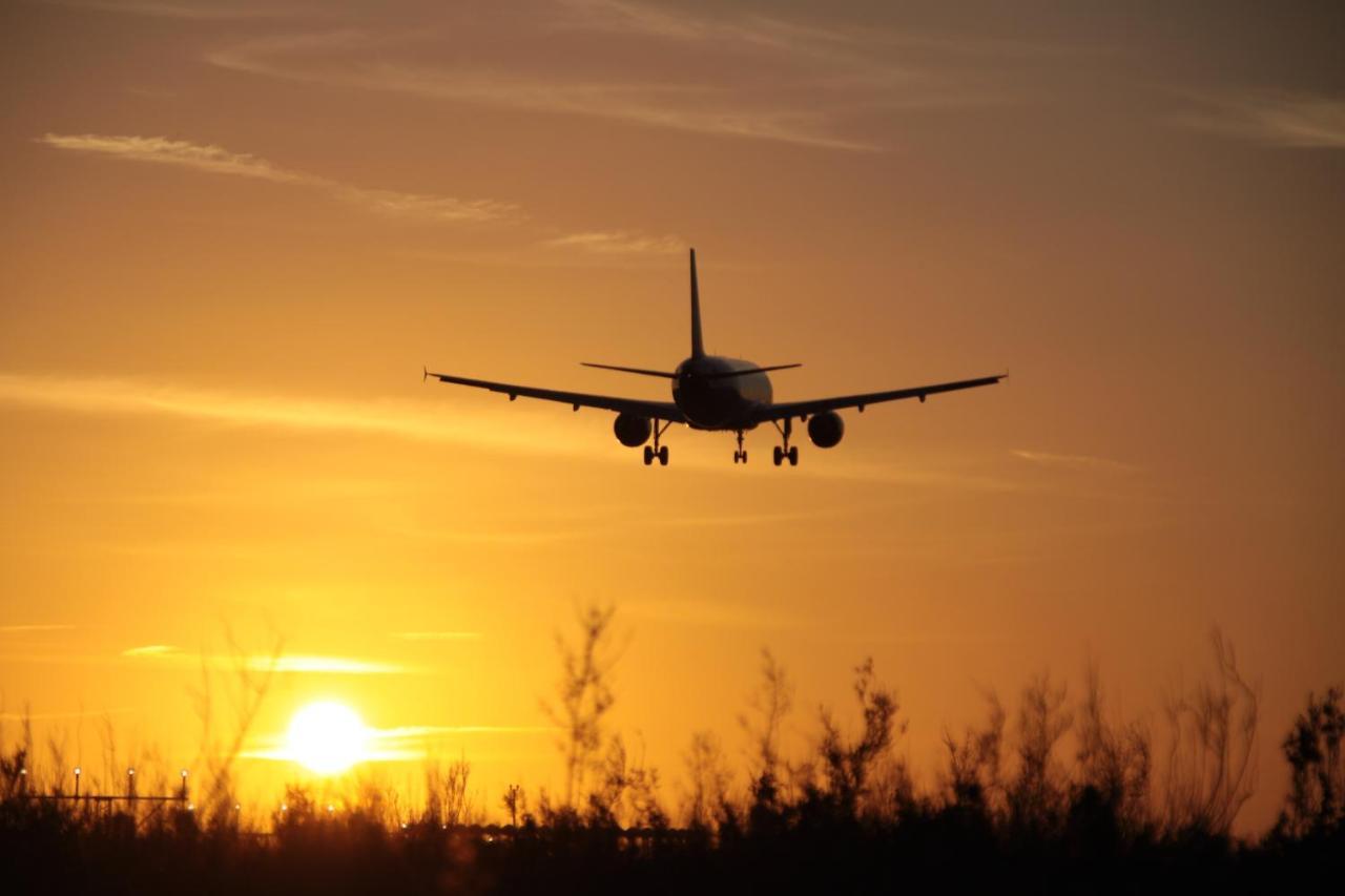 Airport 4 Season Transit Hotel Katunayaka Екстериор снимка