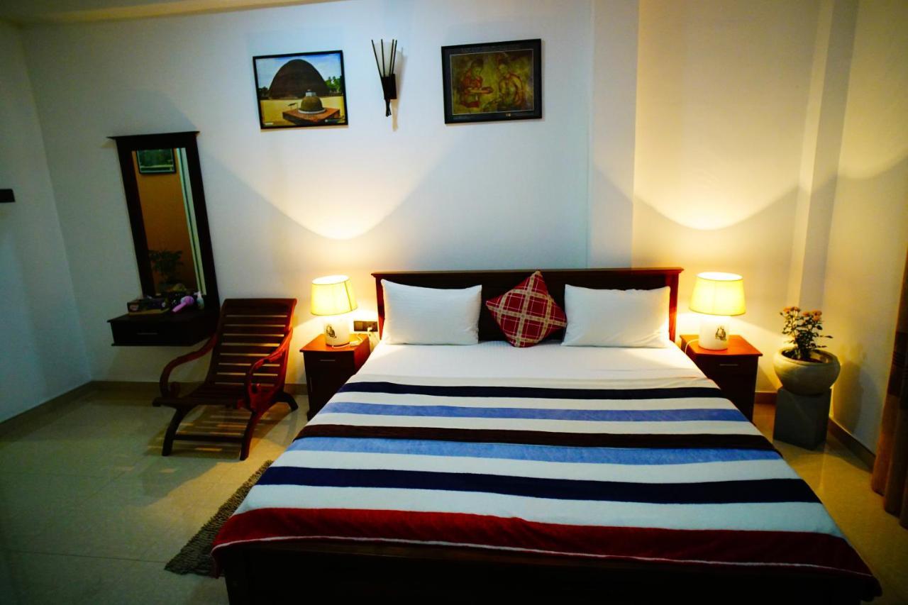 Airport 4 Season Transit Hotel Katunayaka Екстериор снимка